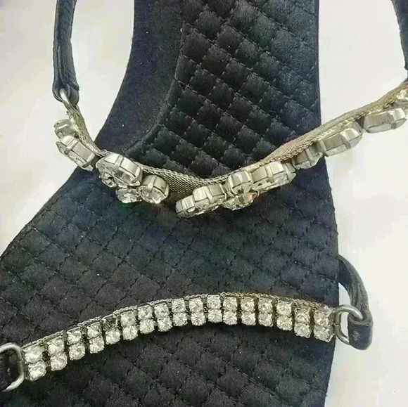 Bcb Maxazria Crystal Slides - Picture 6 of 10